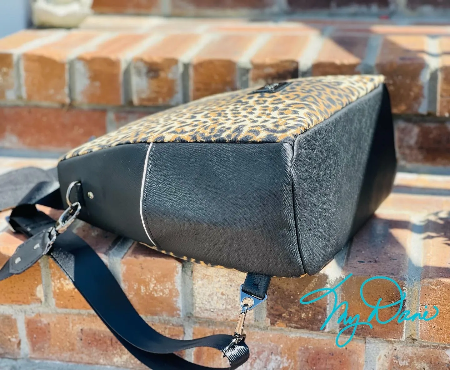 The Guardian Anti-Theft Backpack in Leopard