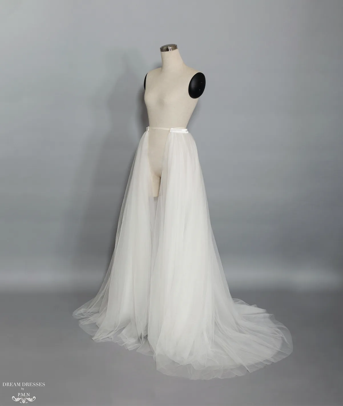 Tulle Detachable Bridal Overskirt (#Laila)
