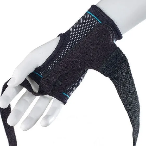 Ultimate Performance Advanced Compression Wrist Brace with Splint UP 5186