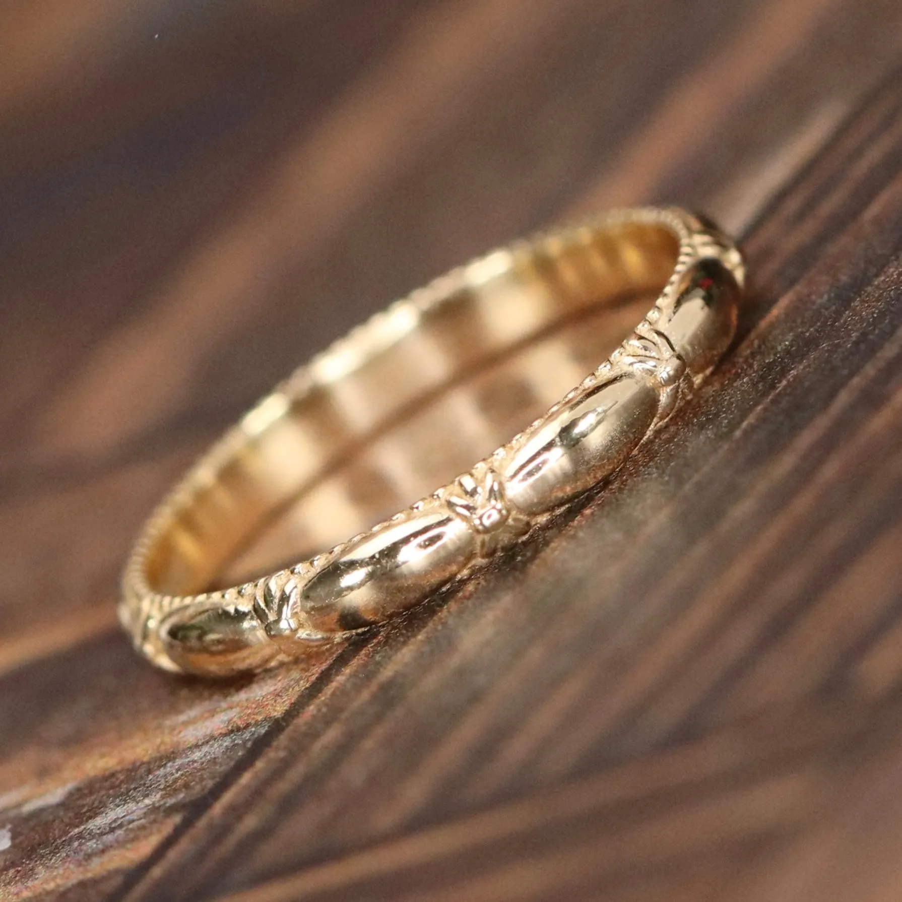 Vintage patterned gold band in 14k yellow gold