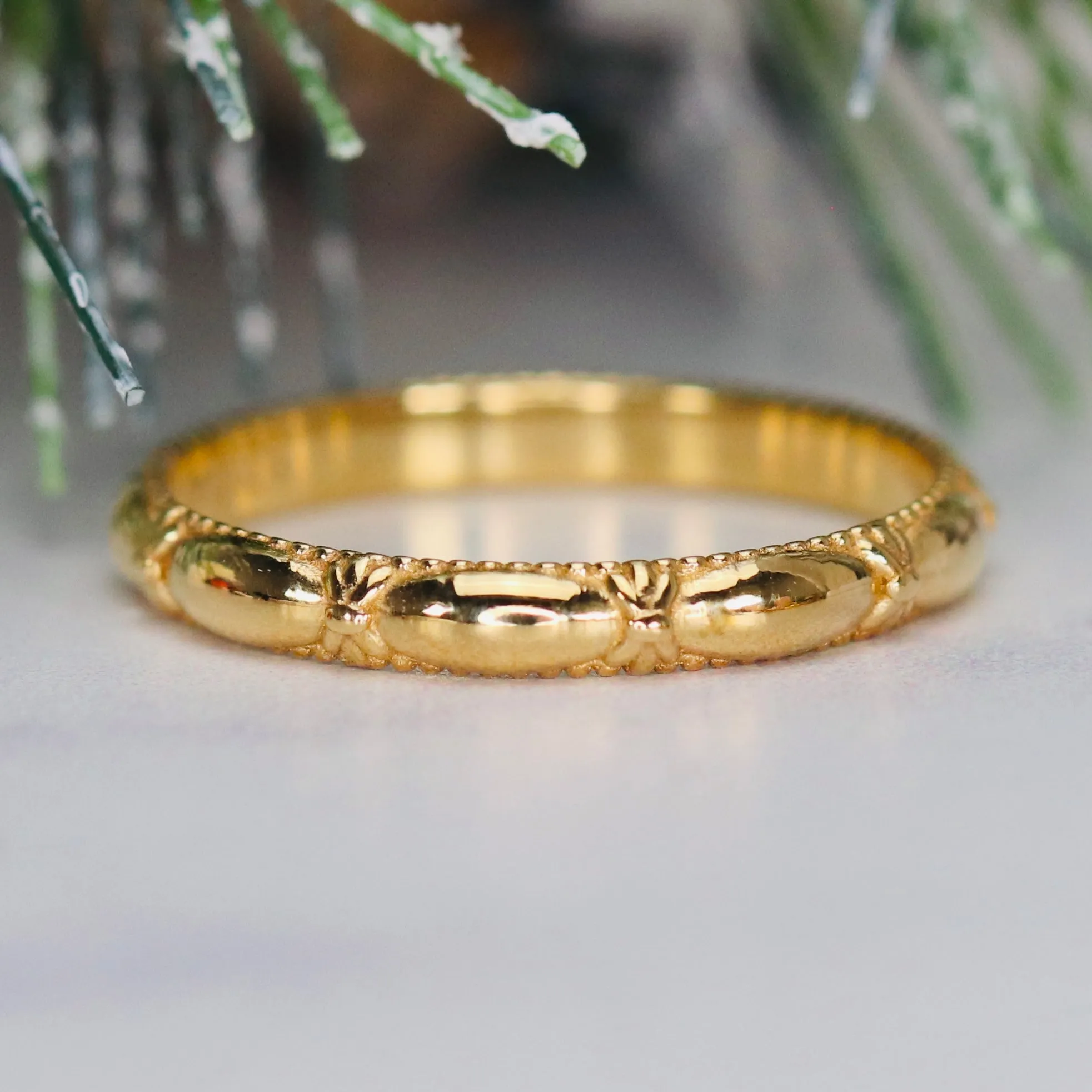 Vintage patterned gold band in 14k yellow gold