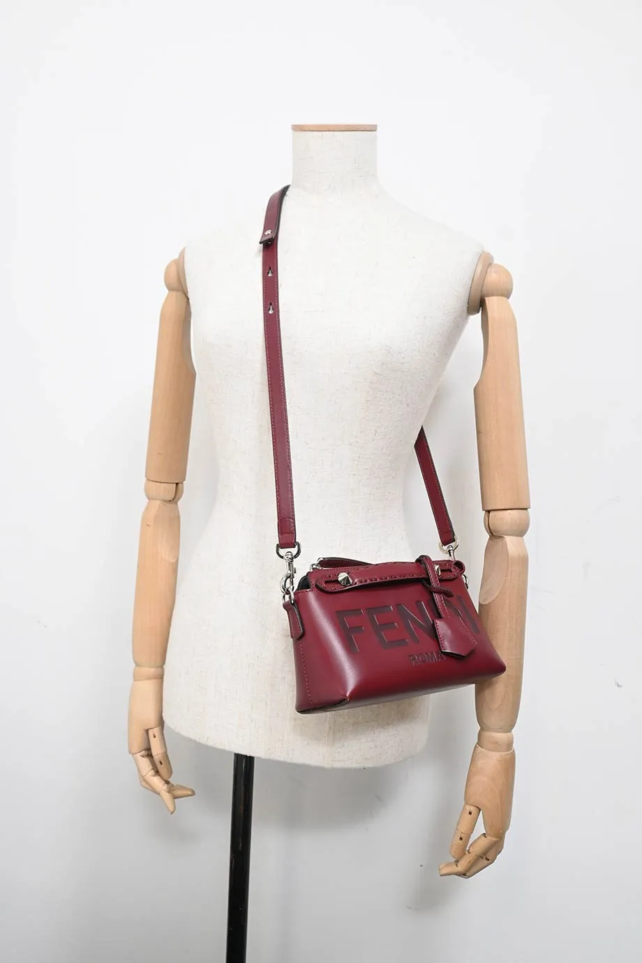[WB7415] Fendi | Cross-Body Bag