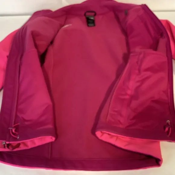 Women’s Pink The North Face Windwall Jacket womens size Medium zip pockets