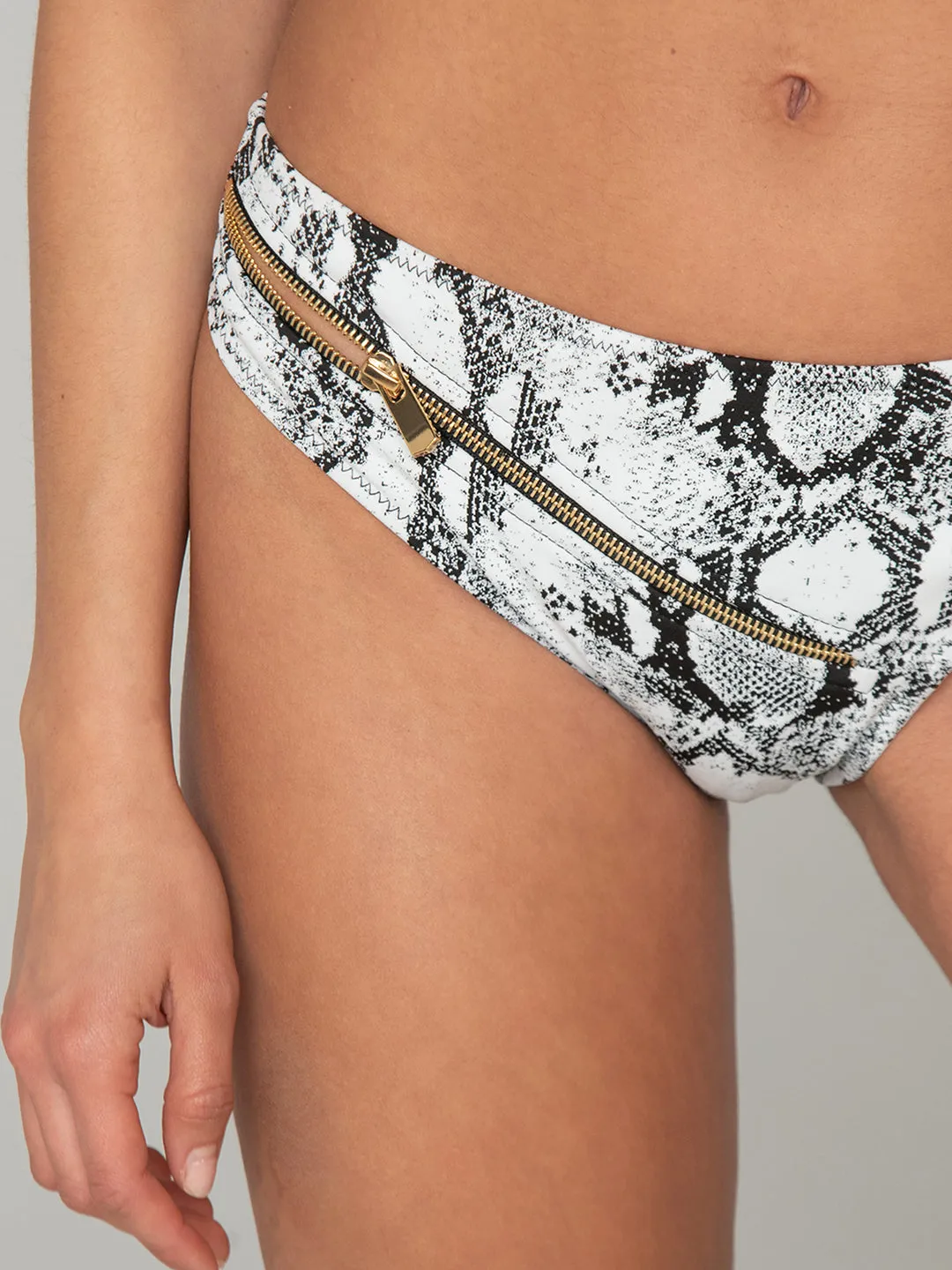 Zip One shoulder Bikini - SNEAKY BABY