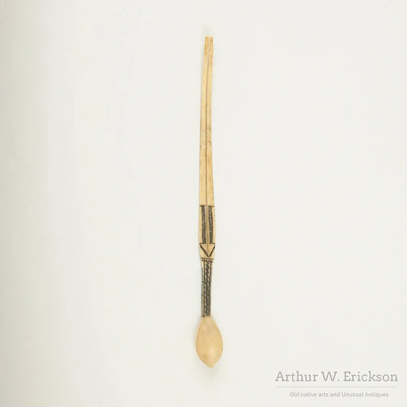 Zulu Decorated Bone Snuff Spoon